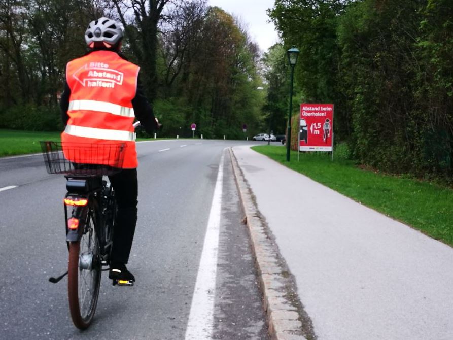 Abstand beim Überholen